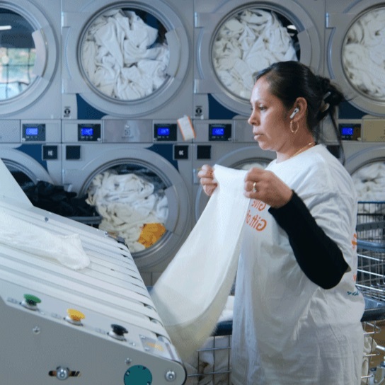 uniform laundry service douglaston-park nyc